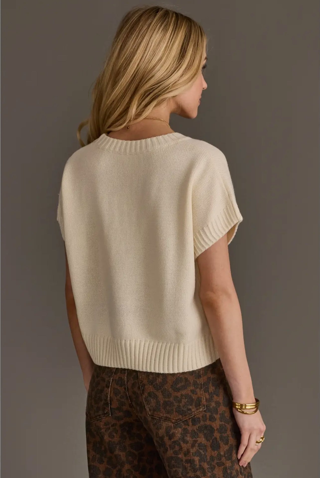 P Ivory Short Sleeve Sweater Top