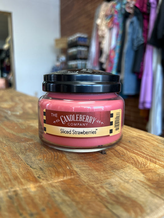Sliced Strawberries Sm Candle