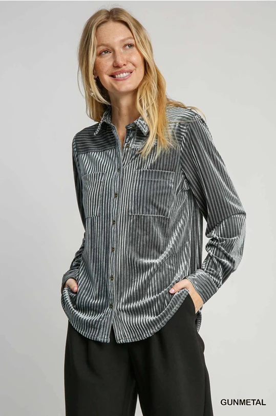 Umgee Gunmetal Velvet Collared Top