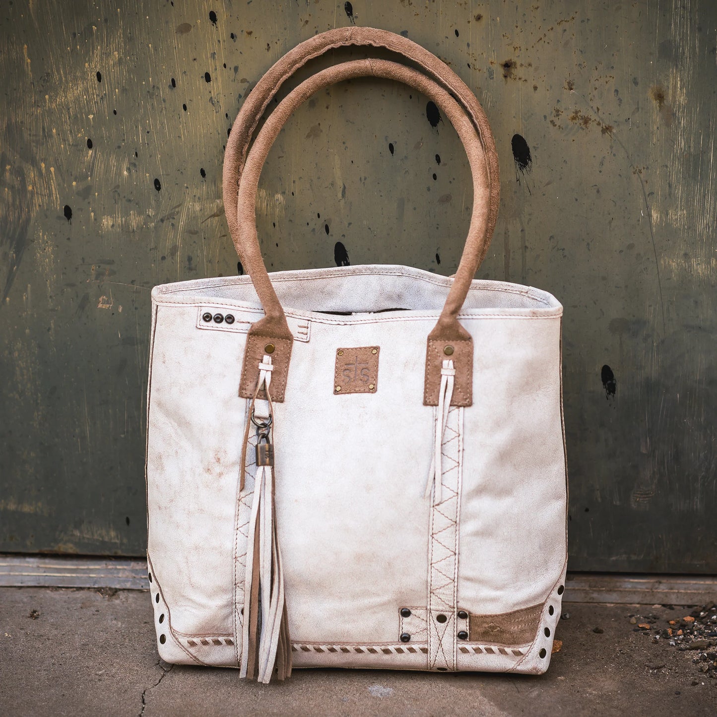 STS Cremello Tote